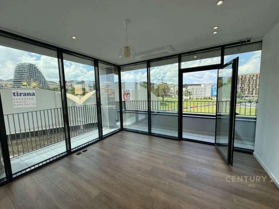 Tirane, jepet me qera zyre Kati 3, 130 m² 1.500 € 