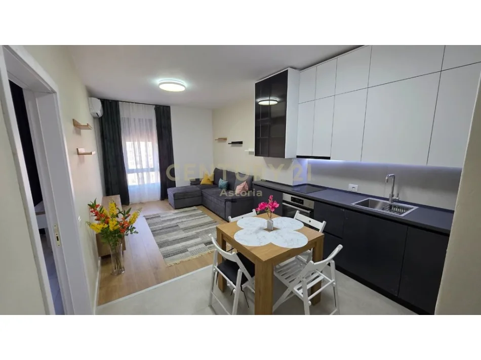 Tirane, jap me qera apartament 1+1 Kati 1, 58 m² 550 € (5 Maji)