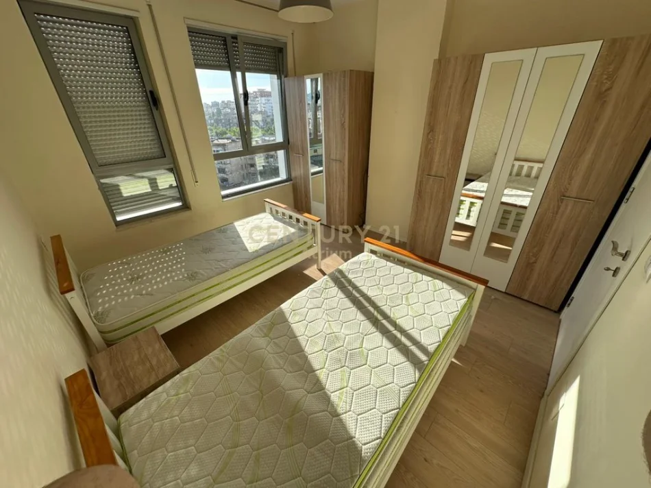 Tirane, jepet me qera apartament 2+1 Kati 6, 95 m² 600 € (MATERNITETI i RI)