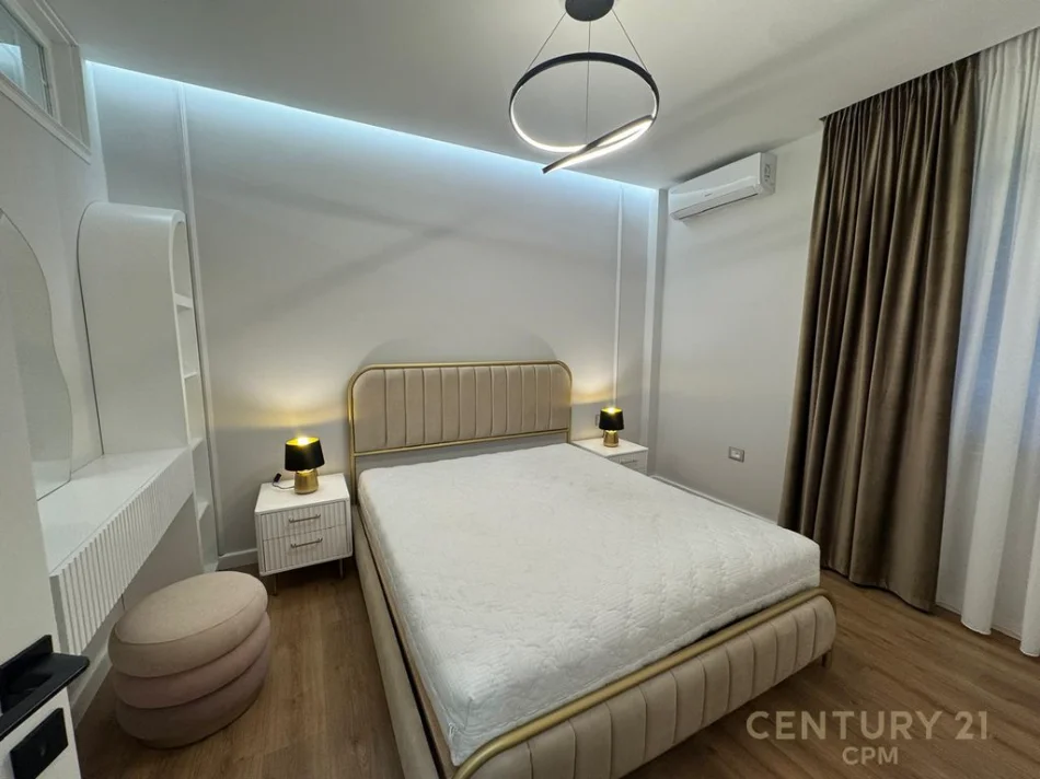Tirane, jepet me qera apartament 2+1 Kati 5, 77 m² 900 € (selvia rruga e dibres)