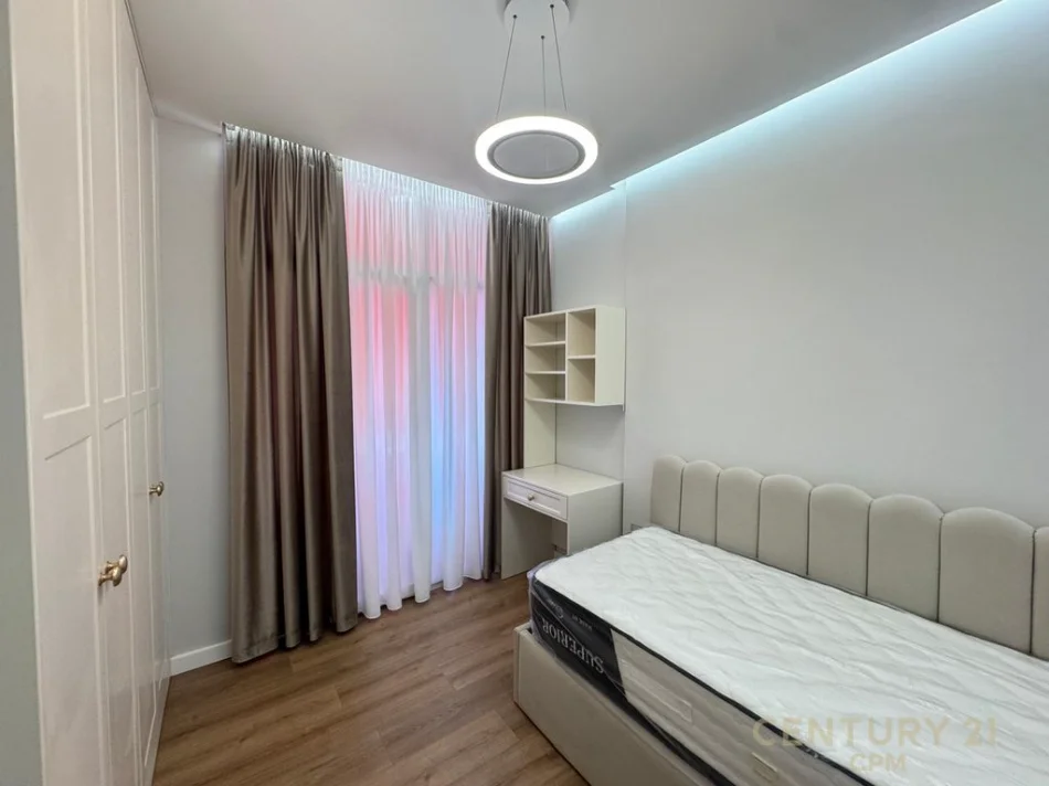 Tirane, jepet me qera apartament 2+1 Kati 5, 77 m² 900 € (selvia rruga e dibres)