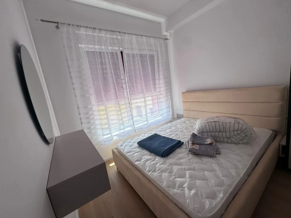 Tirane, jepet me qera apartament 1+1+Ballkon Kati 4, 55 m² 550 € (Pasho Hysa)