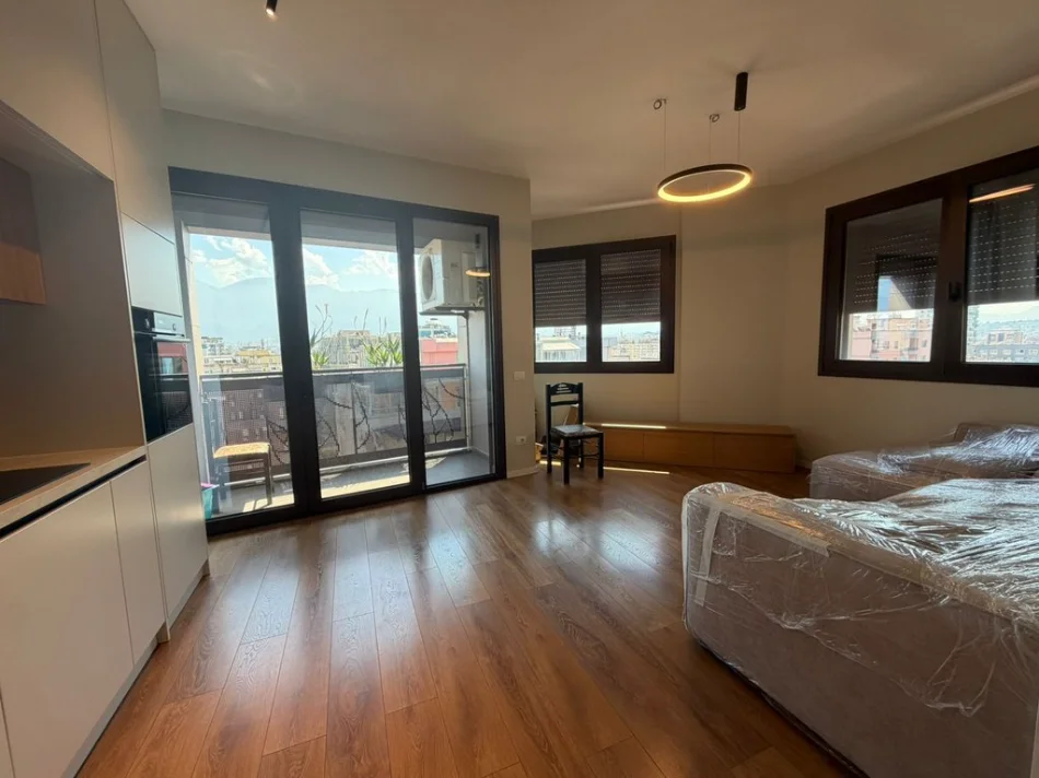 Tirane, jepet me qera apartament 2+1 Kati 8, 90 m² 1.600 € (rruga e barrikadave)