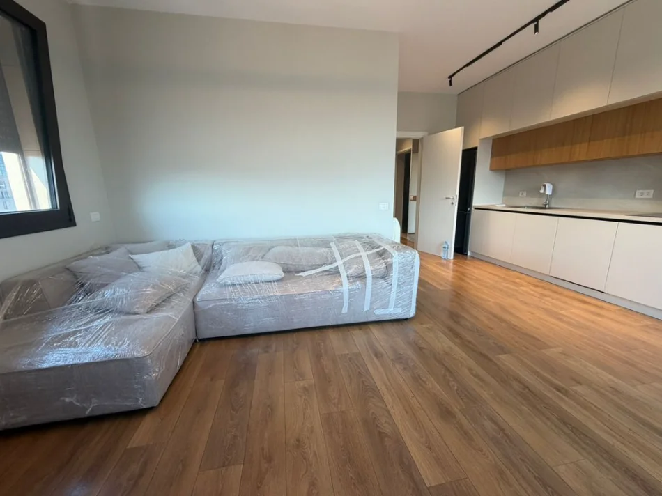 Tirane, jepet me qera apartament 2+1 Kati 8, 90 m² 1.600 € (rruga e barrikadave)
