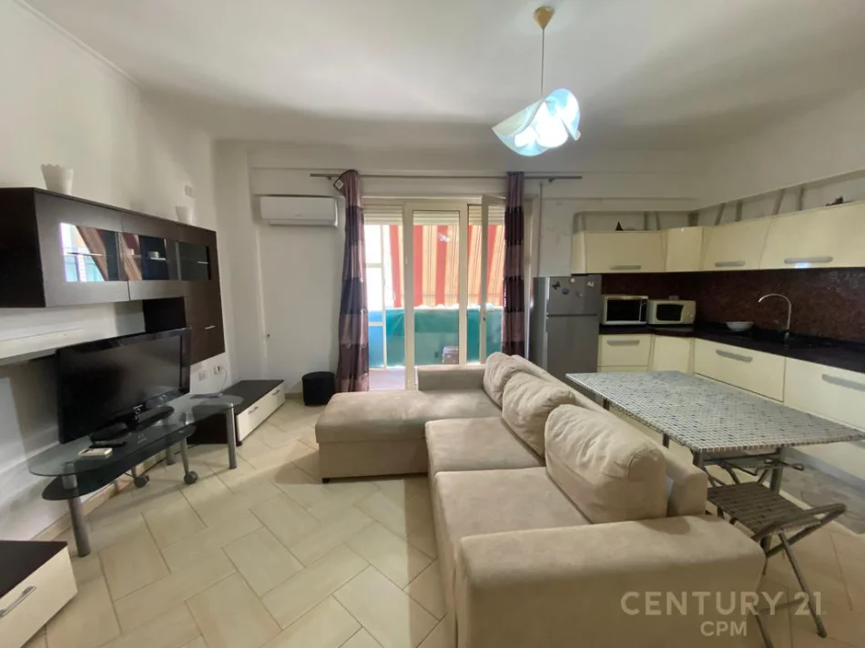 Tirane, jepet me qera apartament 1+1 Kati 2, 57 m² 500 € (don bosko)