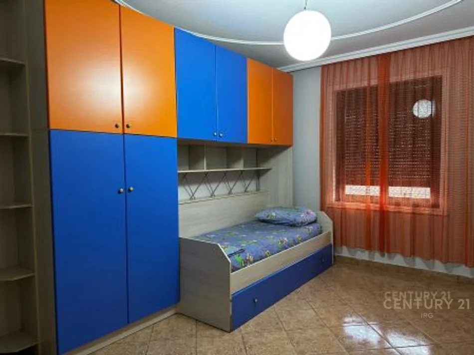 Tirane, shitet apartament 2+1 Kati 4, 103 m² 210.000 € (vasil shanto)