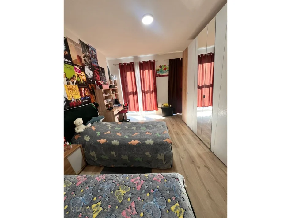 Tirane, shitet apartament 2+1 Kati 6, 92 m² 152.000 € (Astir)