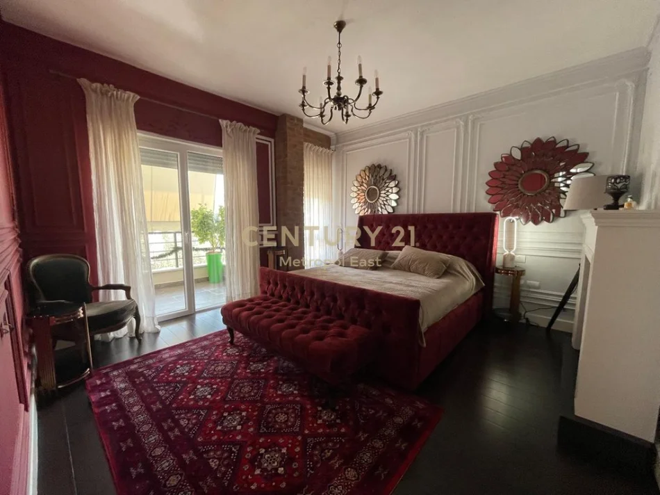 Tirane, jepet me qera Vile Vile 3 Katshe Kati 4, 502 m² 3.000 € 