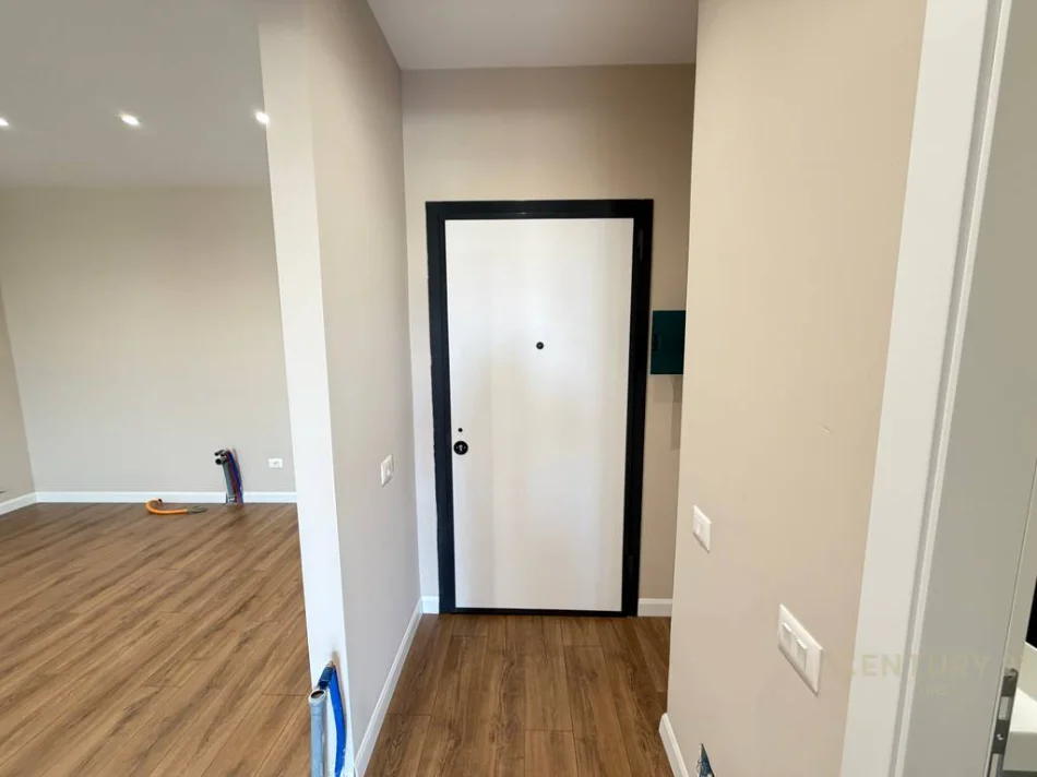 Tirane, shitet apartament 1+1 Kati 3, 72 m² 135.000 € 