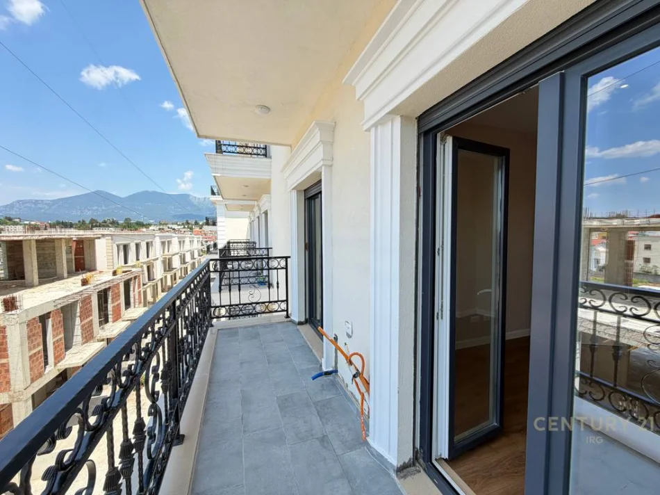 Tirane, shitet apartament 1+1 Kati 3, 72 m² 135.000 € 