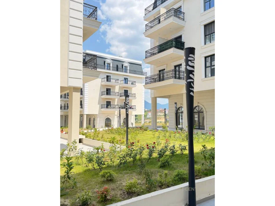 Tirane, shitet apartament 1+1 Kati 3, 72 m² 135.000 € 