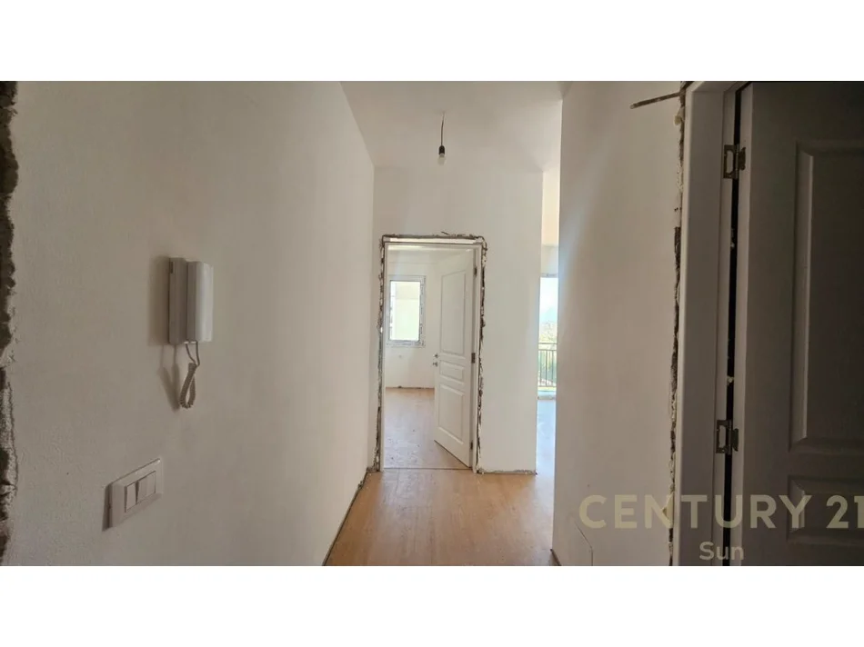 Tirane, shitet apartament 2+1 Kati 10, 80 m² 152.000 € (oxhaku)