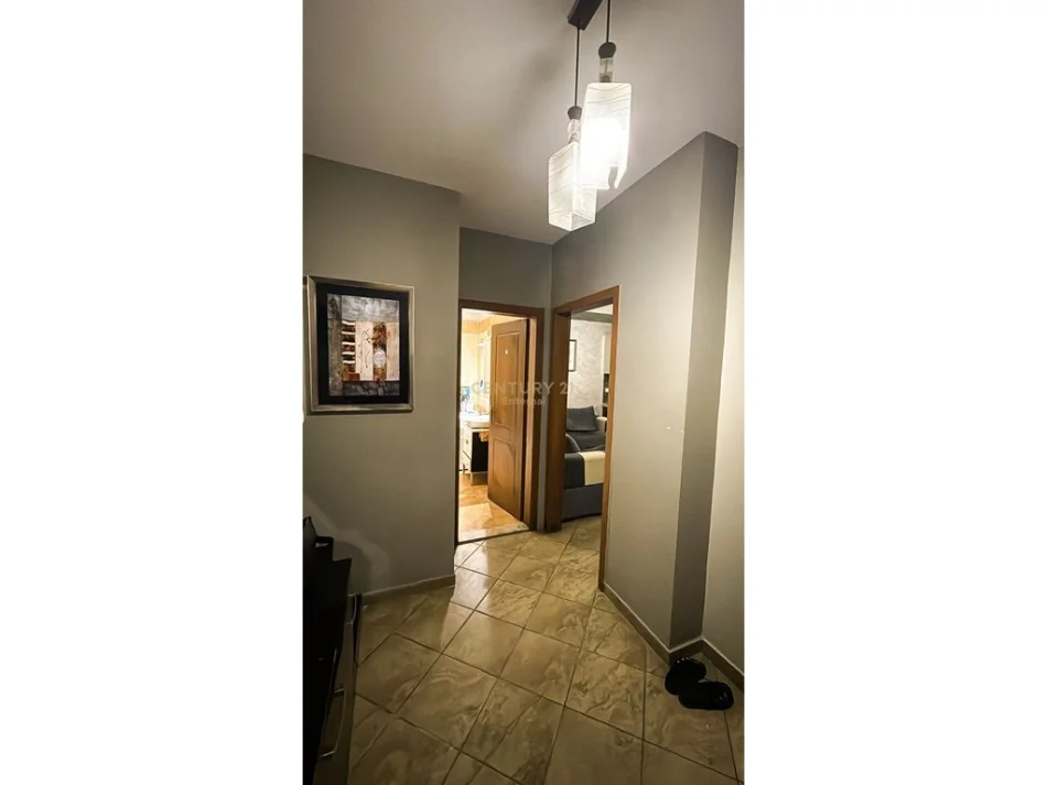 Tirane, jepet me qera apartament 1+1 Kati 5, 70 m² 600 € (Ish Parku ENT143383)