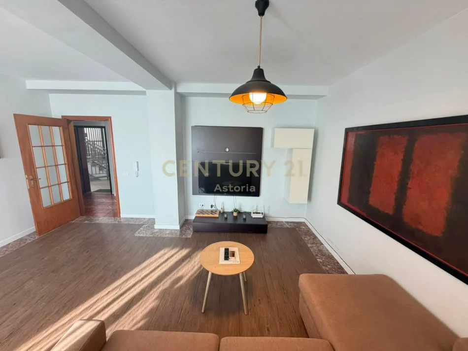 Tirane, shitet apartament 2+1 Kati 9, 143 m² 520.000 € (5 maji)