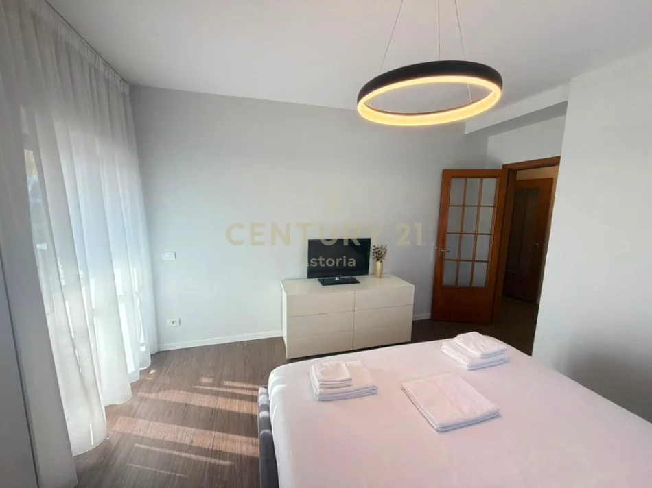 Tirane, shitet apartament 2+1 Kati 9, 143 m² 520.000 € (5 maji)
