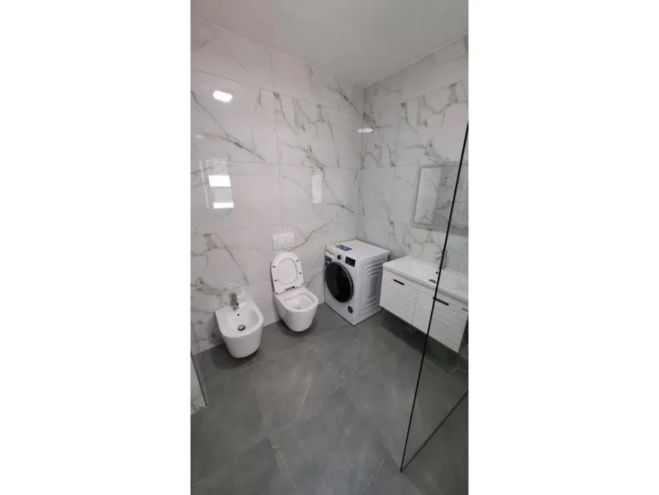 Tirane, jepet me qera apartament 2+1 Kati 4, 88 m² 650 € (Ish Parku NEW143391)