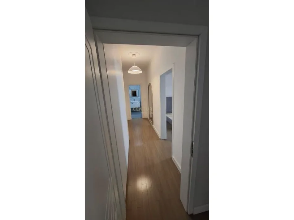 Tirane, jepet me qera apartament Kati 4, 88 m² 650 € 