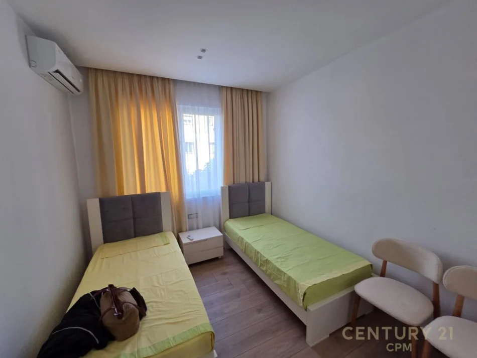 Tirane, jepet me qera apartament 2+1 Kati 4, 53 m² 890 € (Rruga e Barrikadave smart143472)