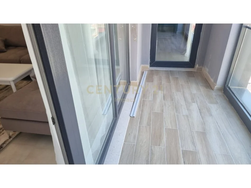 Tirane, jepet me qera apartament 1+1 Kati 6, 78 m² 500 € (5 Maji Impact143473)