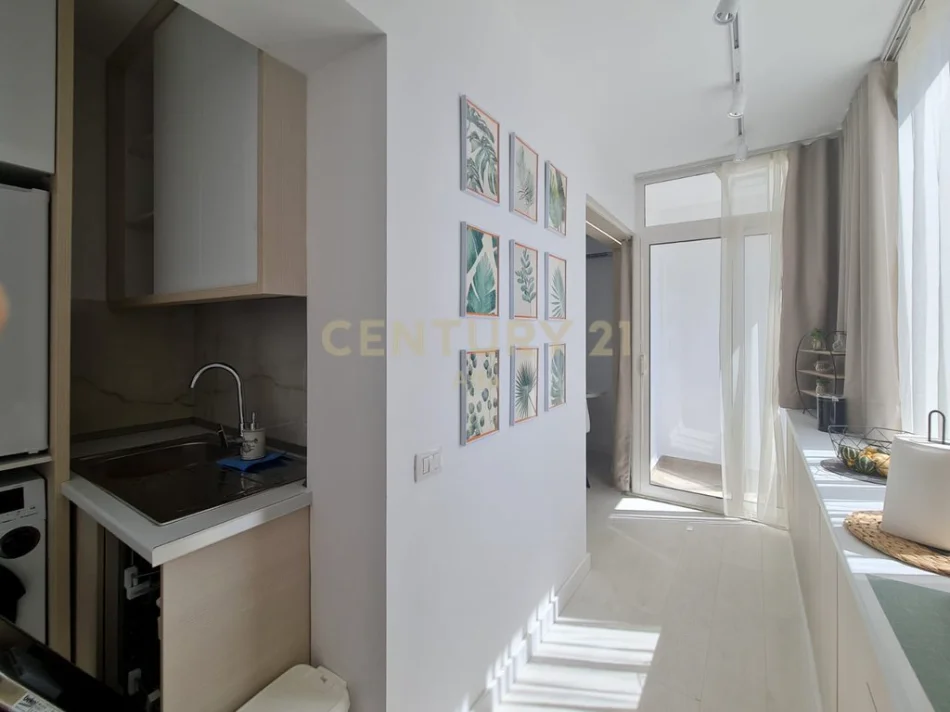 Tirane, shitet apartament 1+1 Kati 3, 34 m² 34 € (sheshi willson)