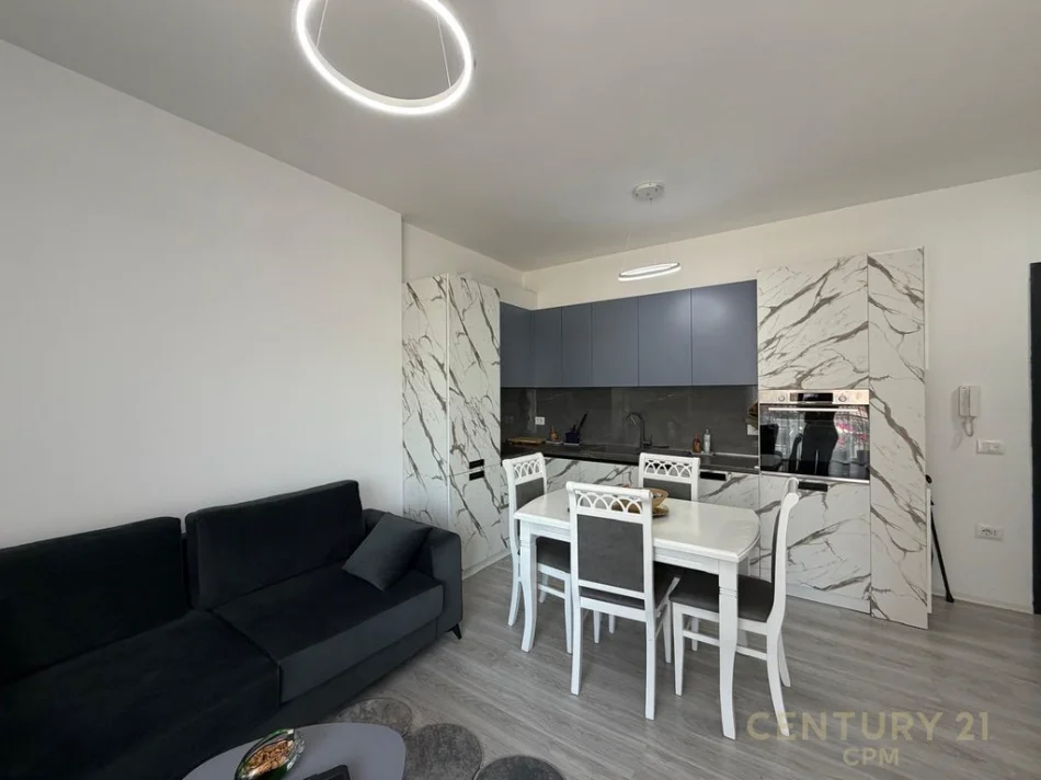 Tirane, jepet me qera apartament 1+1+Ballkon Kati 2, 68 m² 800 € (rruga e dibres prane 9 katesheve)