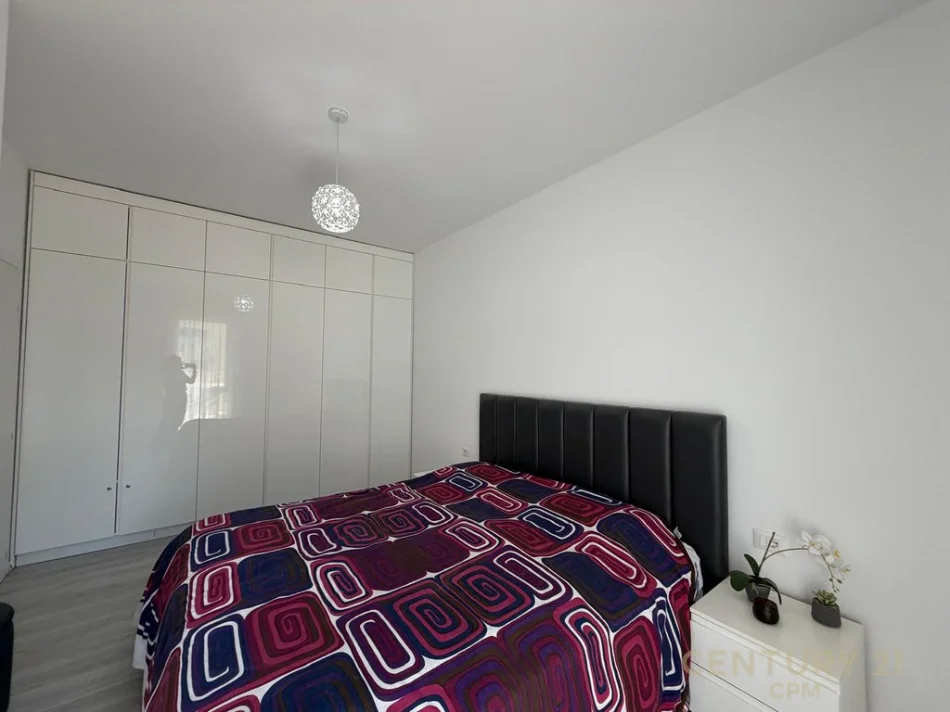 Tirane, jepet me qera apartament 1+1+Ballkon Kati 2, 68 m² 800 € (rruga e dibres prane 9 katesheve)