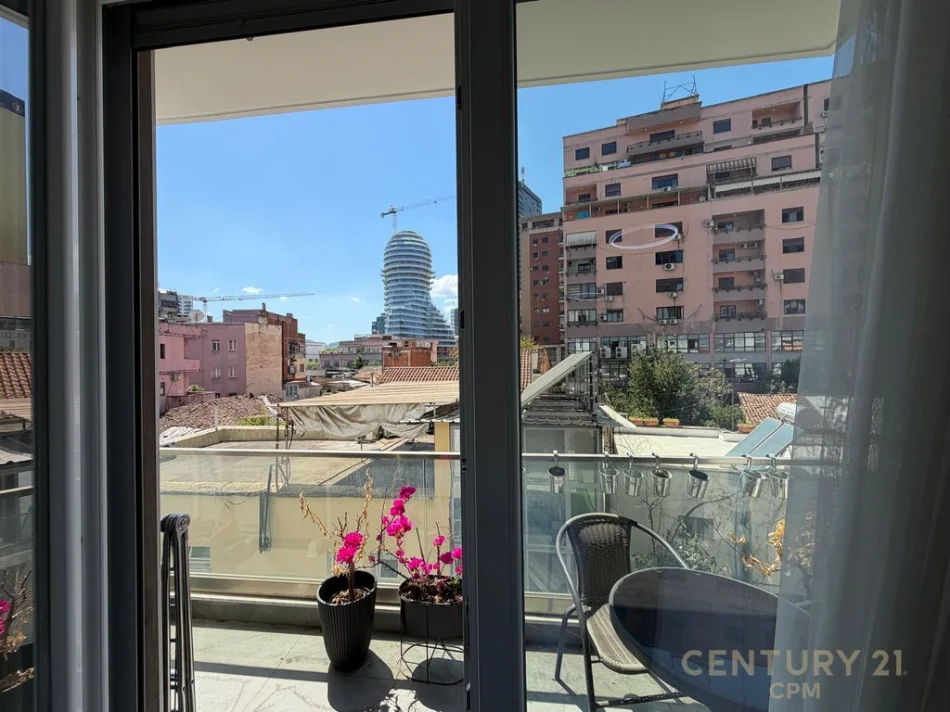 Tirane, jepet me qera apartament 1+1+Ballkon Kati 2, 68 m² 800 € (rruga e dibres prane 9 katesheve)