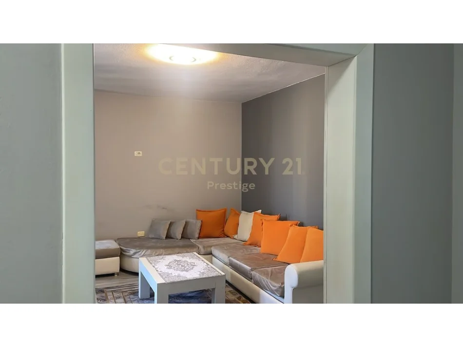 Tirane, jepet me qera apartament 2+1 Kati 5, 90 m² 800 € (rruga e elbasanit)