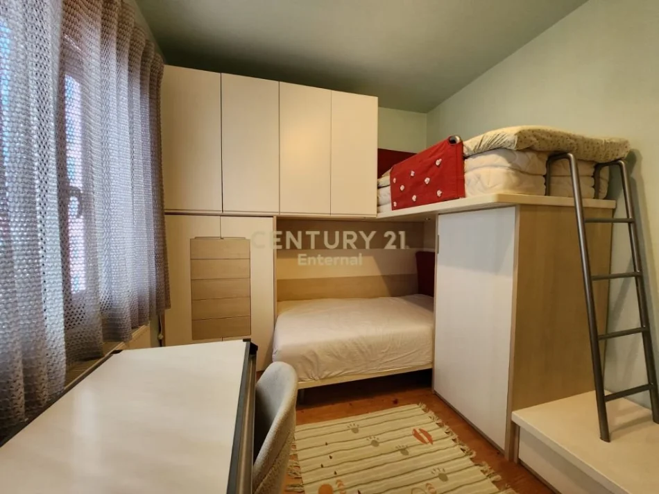 Tirane, jepet me qera apartament 2+1+Ballkon Kati 10, 120 m² 1.500 € (stadiumi qemal stafa)