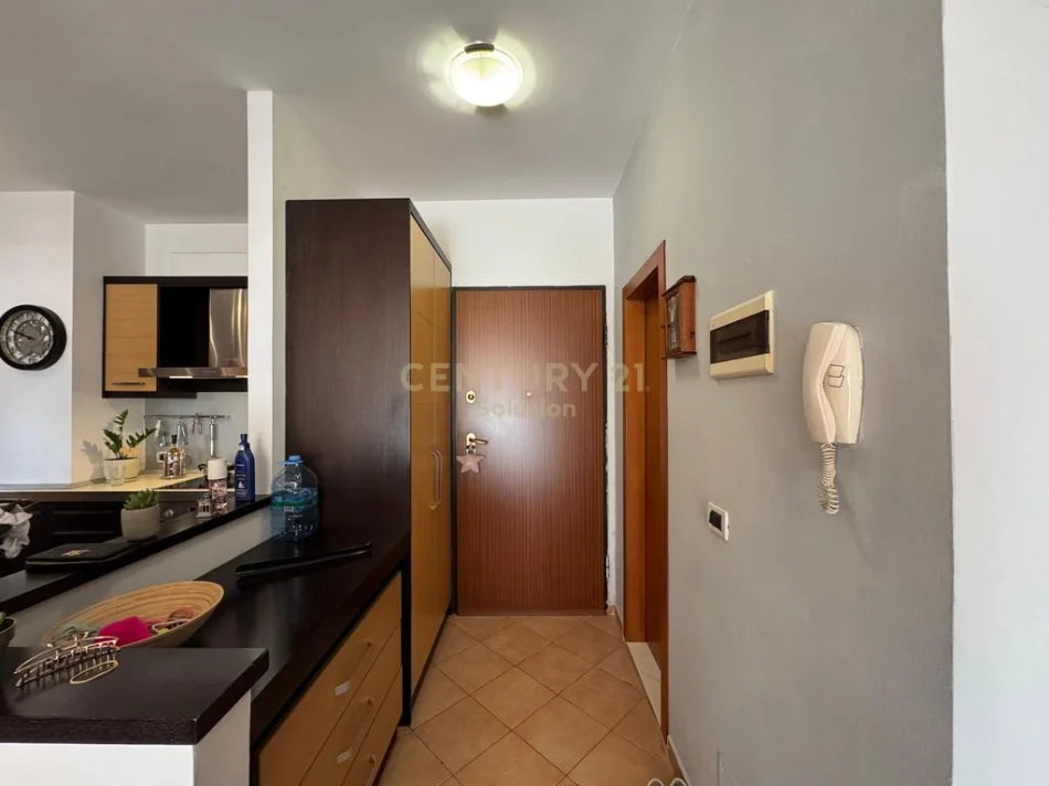Tirane, shitet apartament 2+1 Kati 5, 117 m² 280.000 € (komuna e parisit)