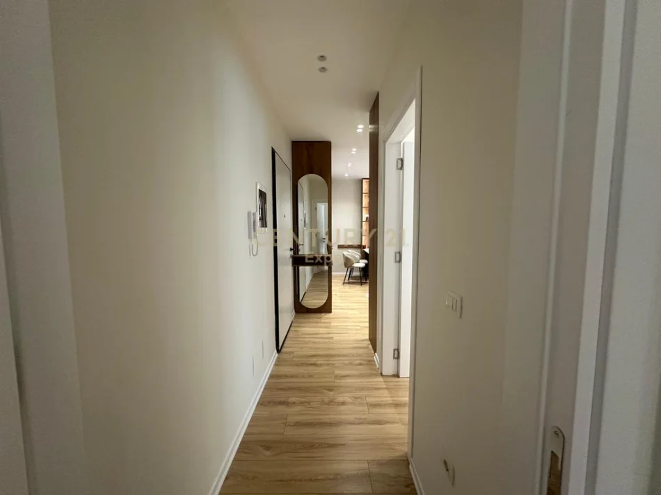 Tirane, jepet me qera apartament 2+1 Kati 7, 82 m² 800 € (don bosko)