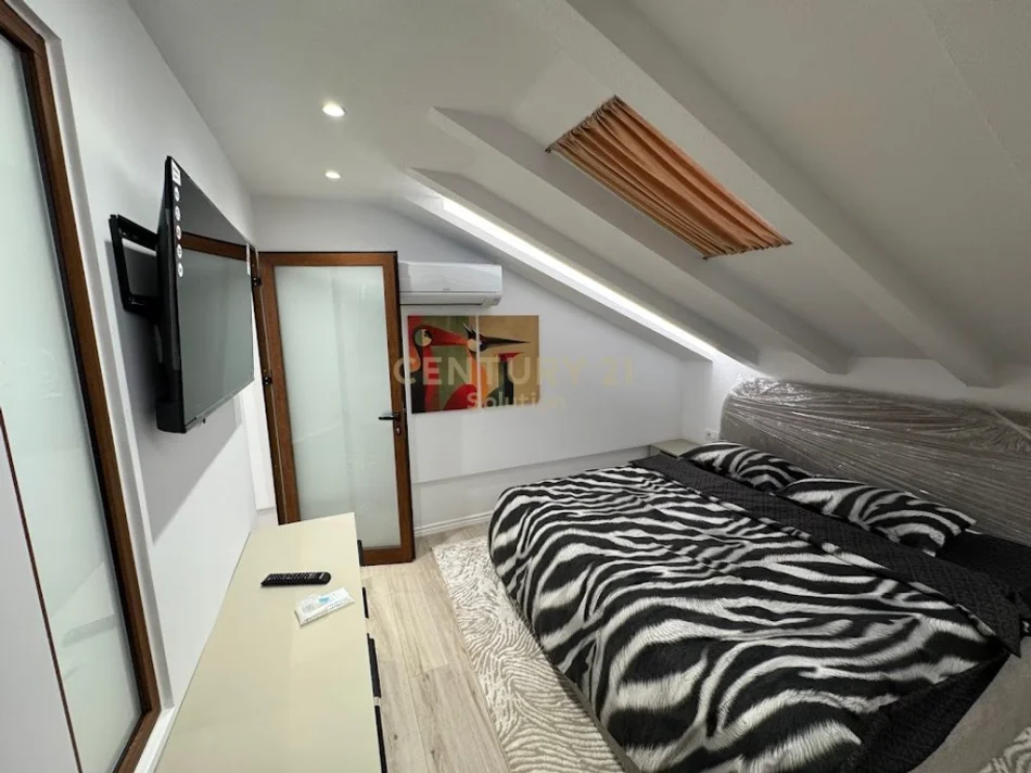 Tirane, jepet me qera apartament 1+1 Kati 3, 63 m² 600 € (qsut)