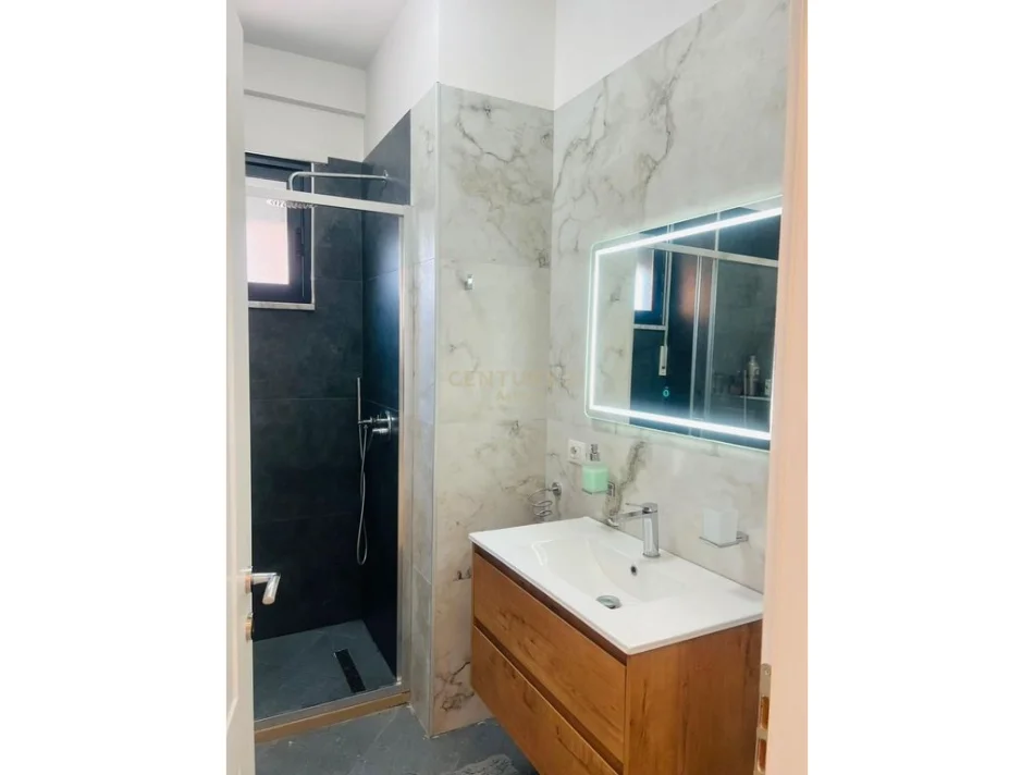 Tirane, shitet apartament 2+1 Kati 1, 106 m² 240.000 € (don bosko)