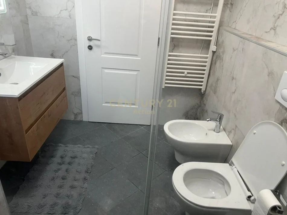 Tirane, shitet apartament 2+1 Kati 1, 106 m² 240.000 € (don bosko)