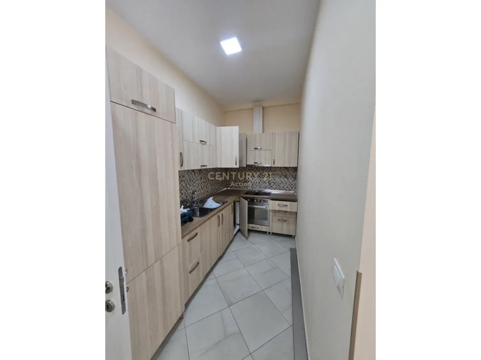 Tirane, shitet apartament 1+1 Kati 1, 58 m² 140.000 € (kodra e diellit)