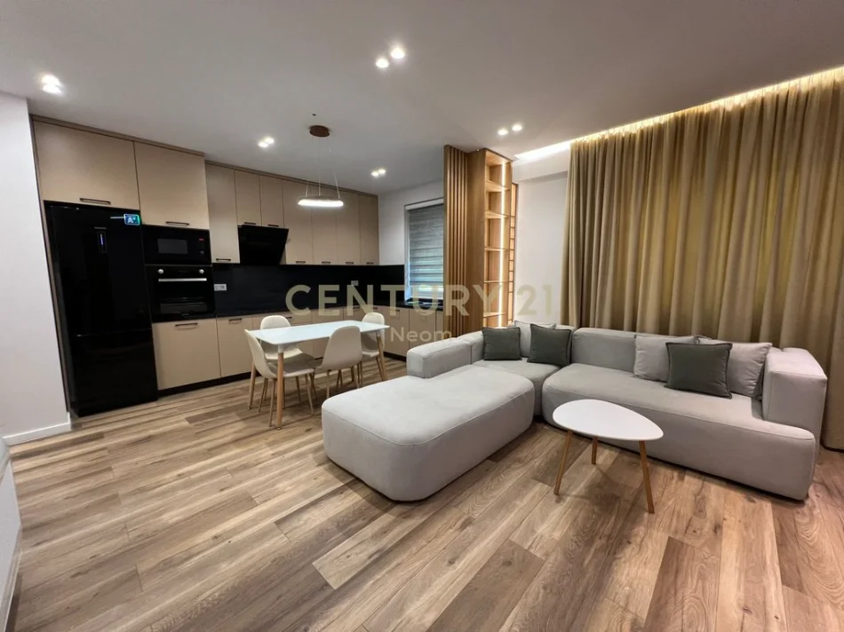Tirane, jepet me qera apartament 1+1 , 63 m² 650 € 