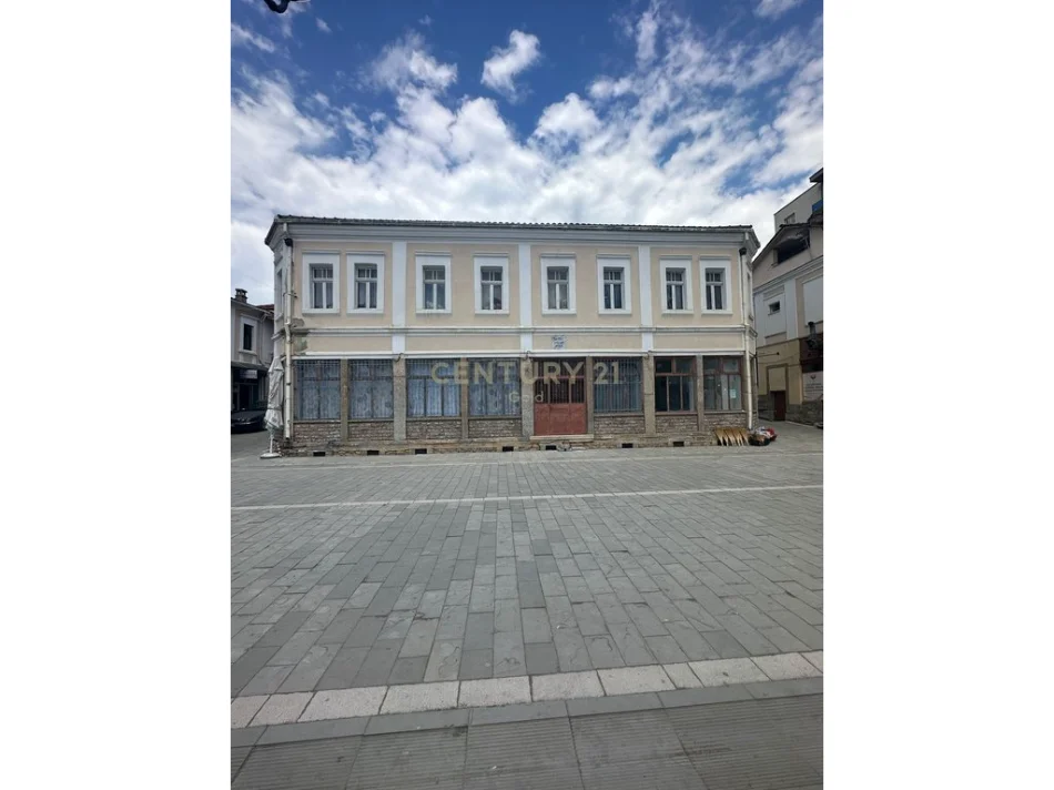 Korce, shitet ambjent biznesi Kati 2, 430 m² 350.000 € 
