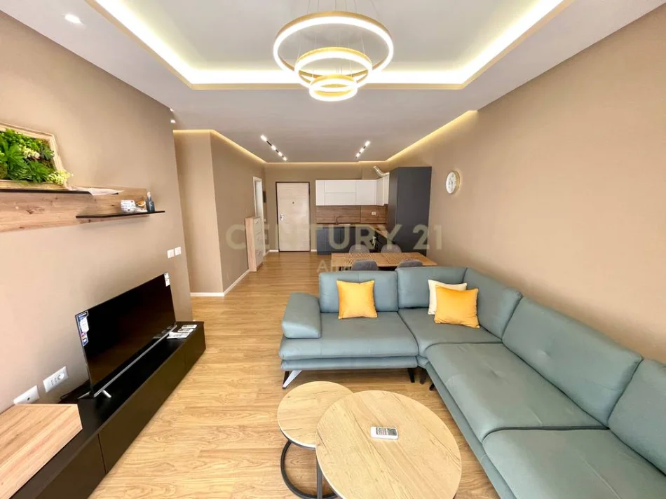 Tirane, jepet me qera apartament 2+1 Kati 1, 103 m² 800 € (KOPSHTI BOTANIK)