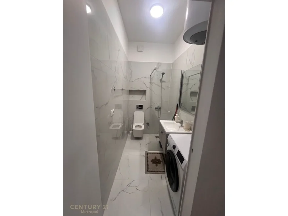 Tirane, jepet me qera apartament 1+1 Kati 2, 50 m² 500 € 