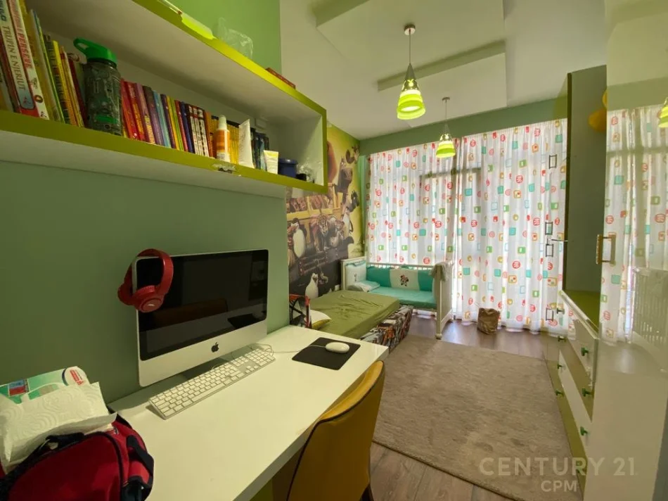 Tirane, shitet apartament 2+1 Kati 5, 86 m² 260.000 € (Komuna e Parisit, Kika 2)