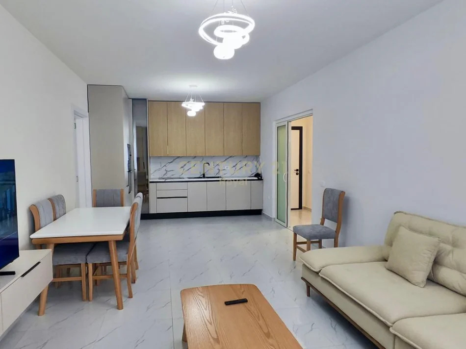 Tirane, jepet me qera apartament 2+1 Kati 4, 96 m² 700 € 