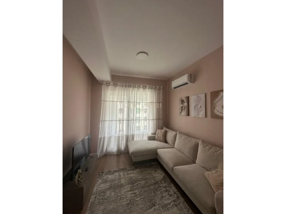 Tirane, jepet me qera apartament 1+1 Kati 6, 54 m² 450 € 