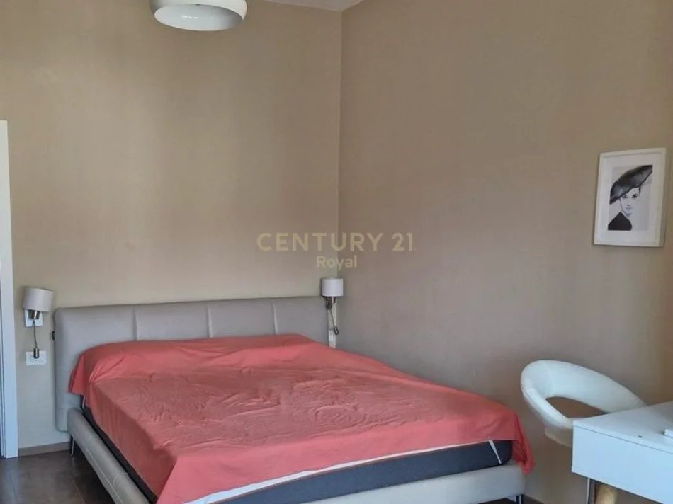 Sarande, shitet apartament 1+1+Ballkon Kati 7, 90 m² 207.000 € (Rruga Adem Sheme)