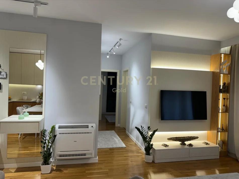 Tirane, jepet me qera apartament 1+1+Ballkon Kati 1, 75 m² 1.000 € 