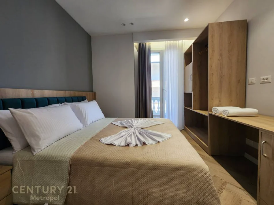 Tirane, jepet me qera apartament 2+1 Kati 2, 70 m² 500 € (Yrshek)