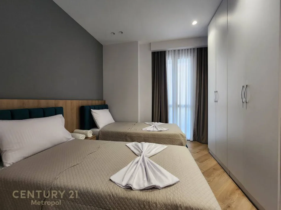 Tirane, jepet me qera apartament 2+1 Kati 2, 70 m² 500 € (Yrshek)