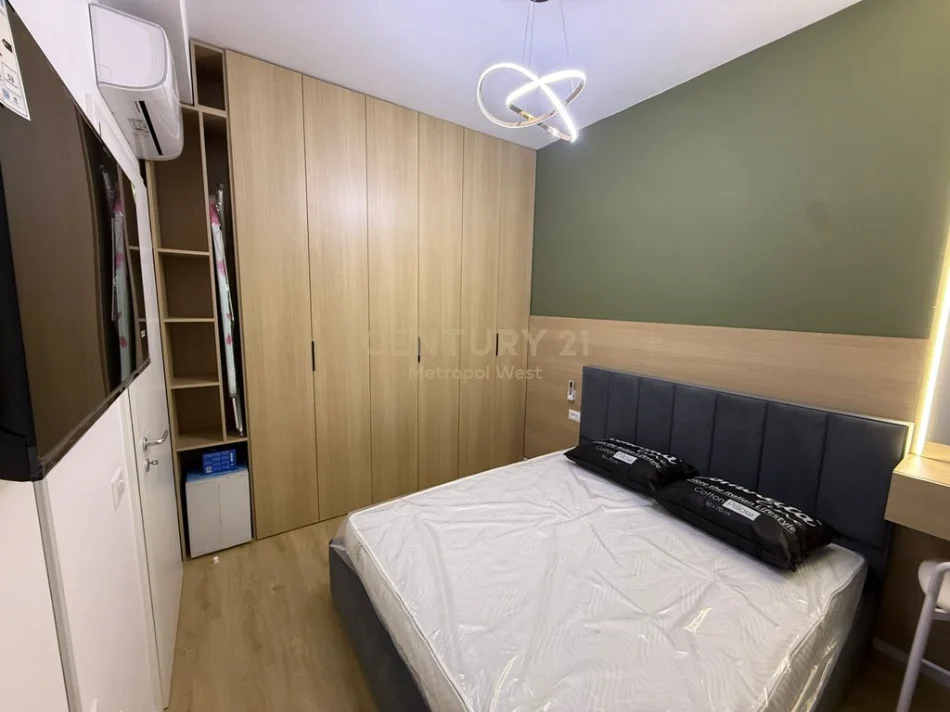 Tirane, jepet me qera apartament 1+1 Kati 6, 60 m² 500 € 