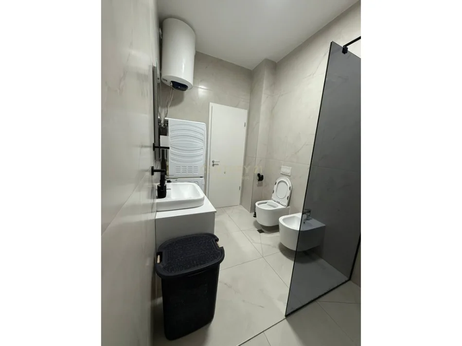 Tirane, jepet me qera apartament 1+1 Kati 6, 60 m² 500 € 