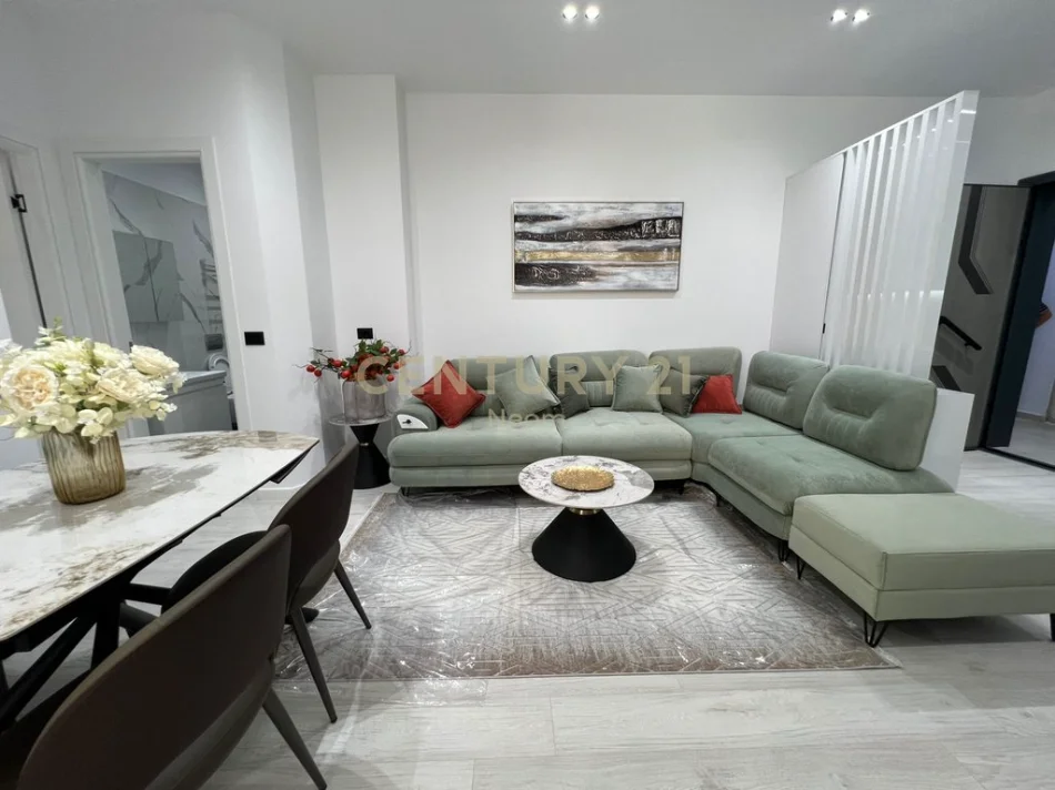 Vlore, shitet apartament 1+1+Ballkon , 75 m² 210.000 € (vlore)