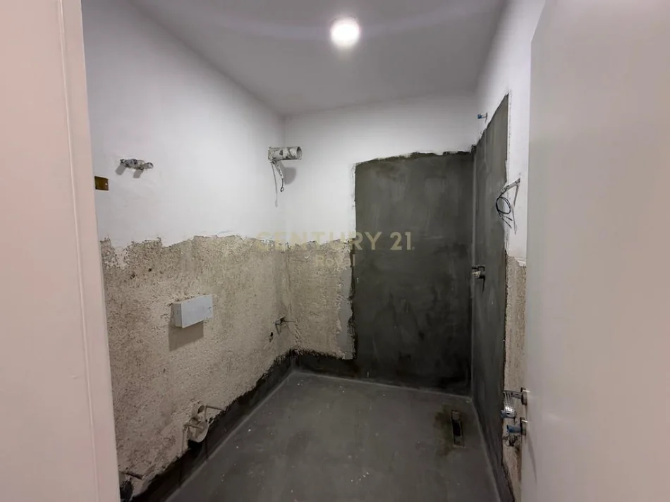 Tirane, shitet apartament Kati 3, 100 m² 190.190 € 
